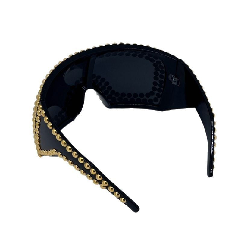 Men's Personality Punk Super Large Rim Square Rivet Sunglasses